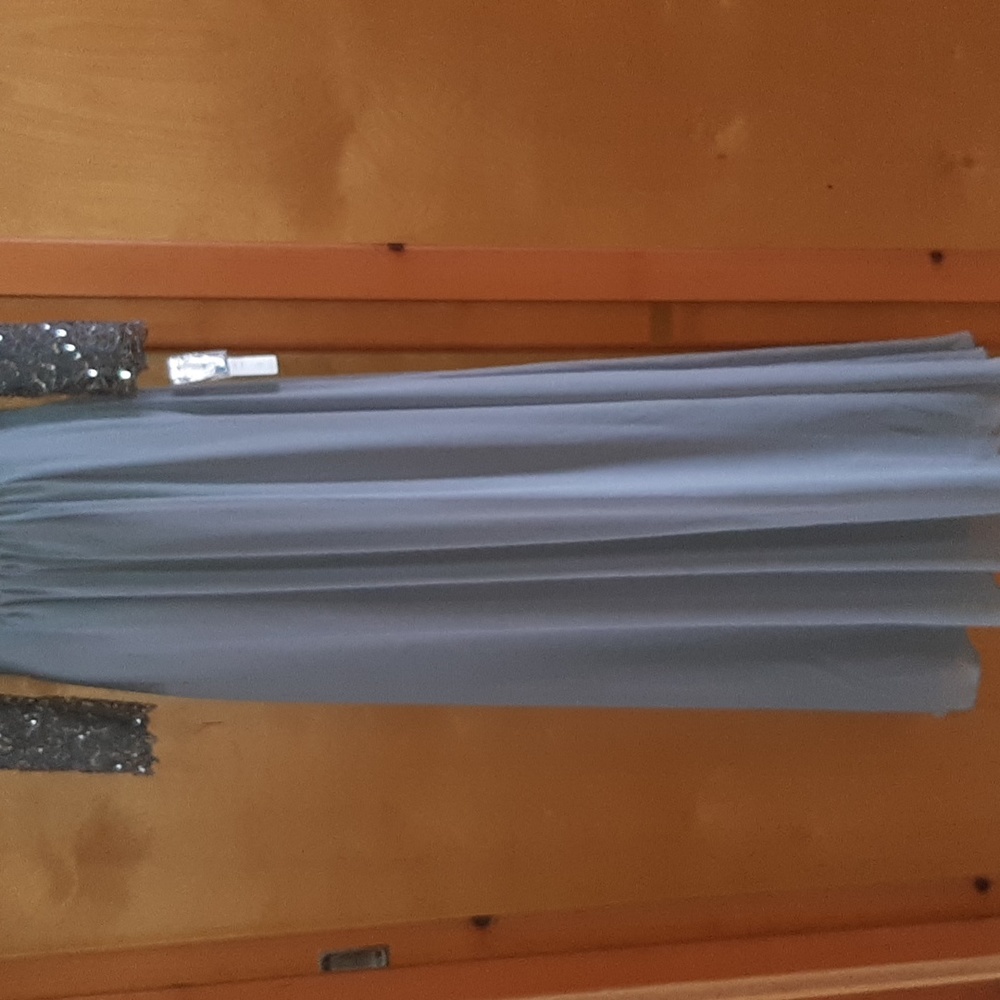 Decode 1.8 full length formal dress size 10 - Picture 2 of 5